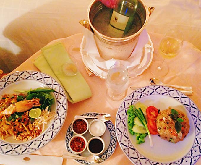 Mandarin Oriental Hotel Room Service