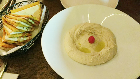 Cafe Cairo Hummus